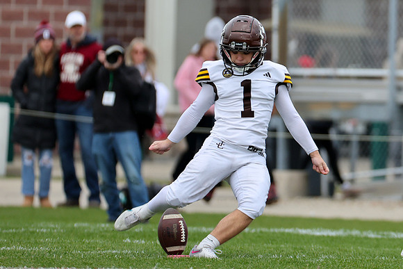 D25-mcd-JCA-fball-244