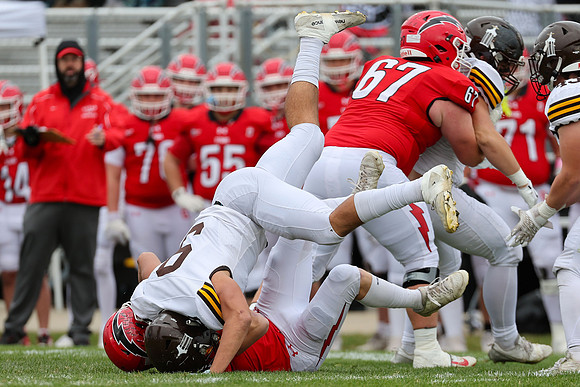 D25-mcd-JCA-fball-299