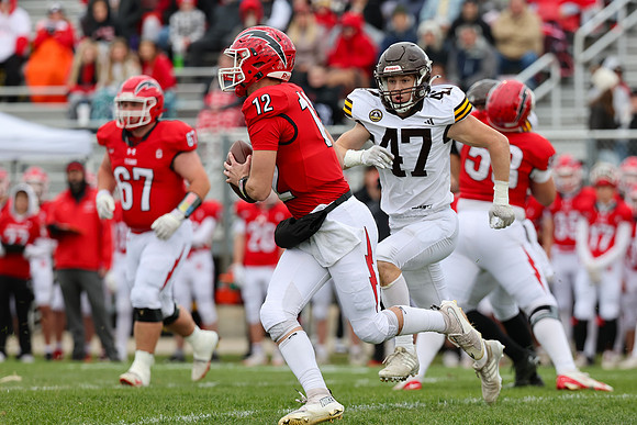 D25-mcd-JCA-fball-353