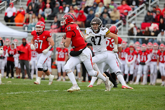 D25-mcd-JCA-fball-352